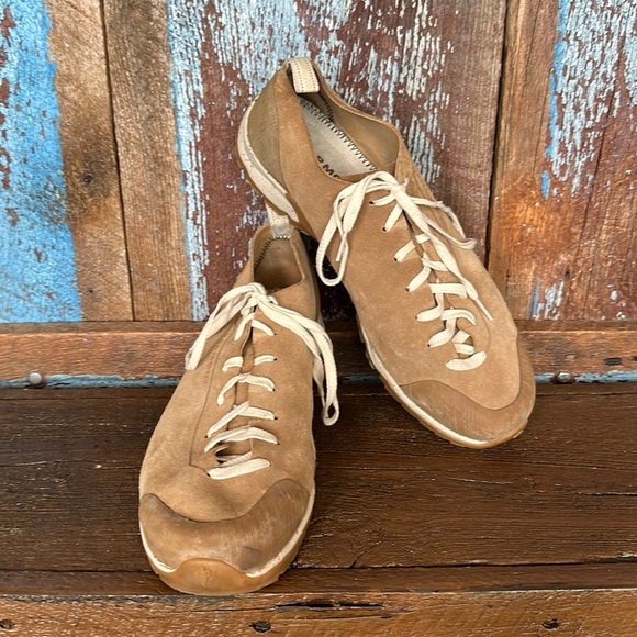 Garmont Tikal Hiking Shoes Men's Tan Suede size 12 - Picture 1 of 8